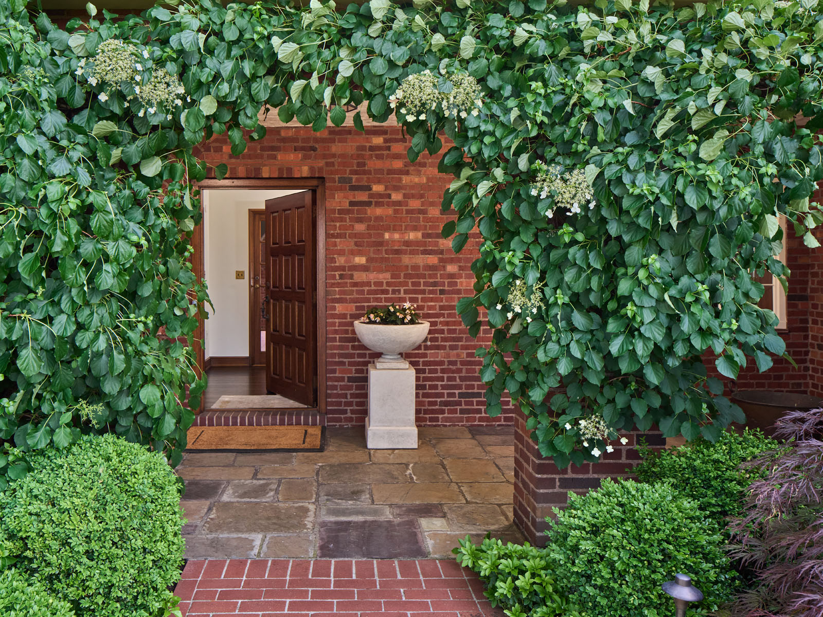 1840 SW Hawthorne Terrace, 52s