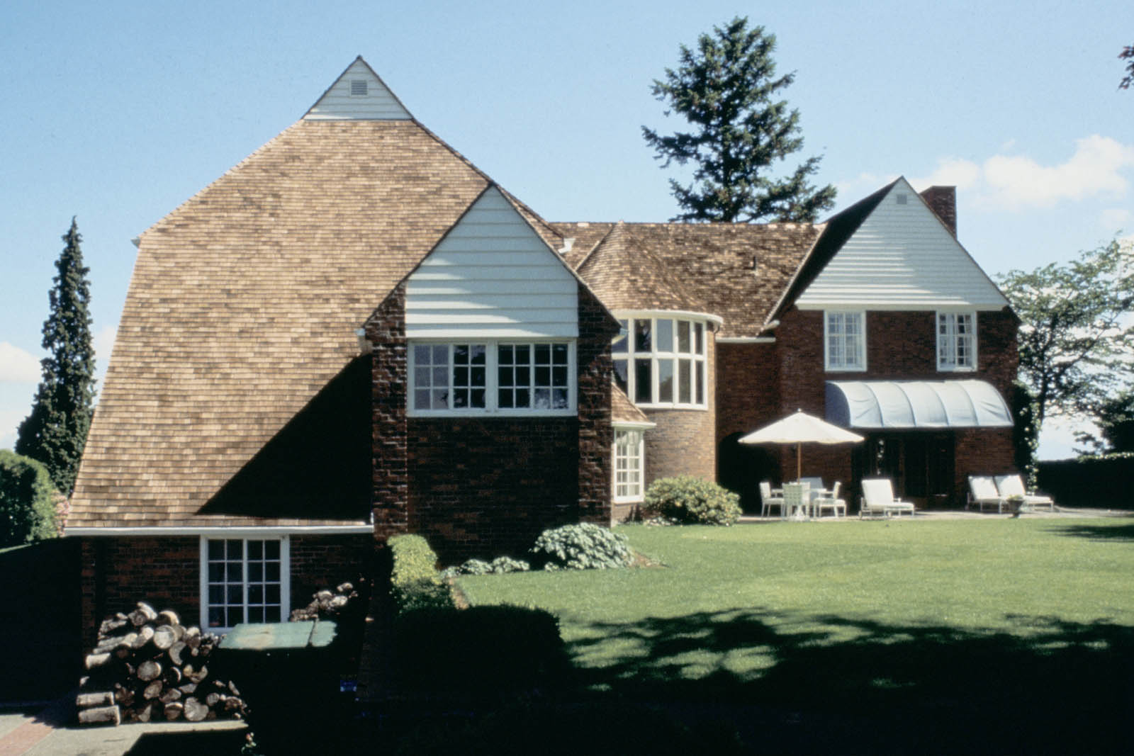 Photo by Dale Archer Photography, 1990