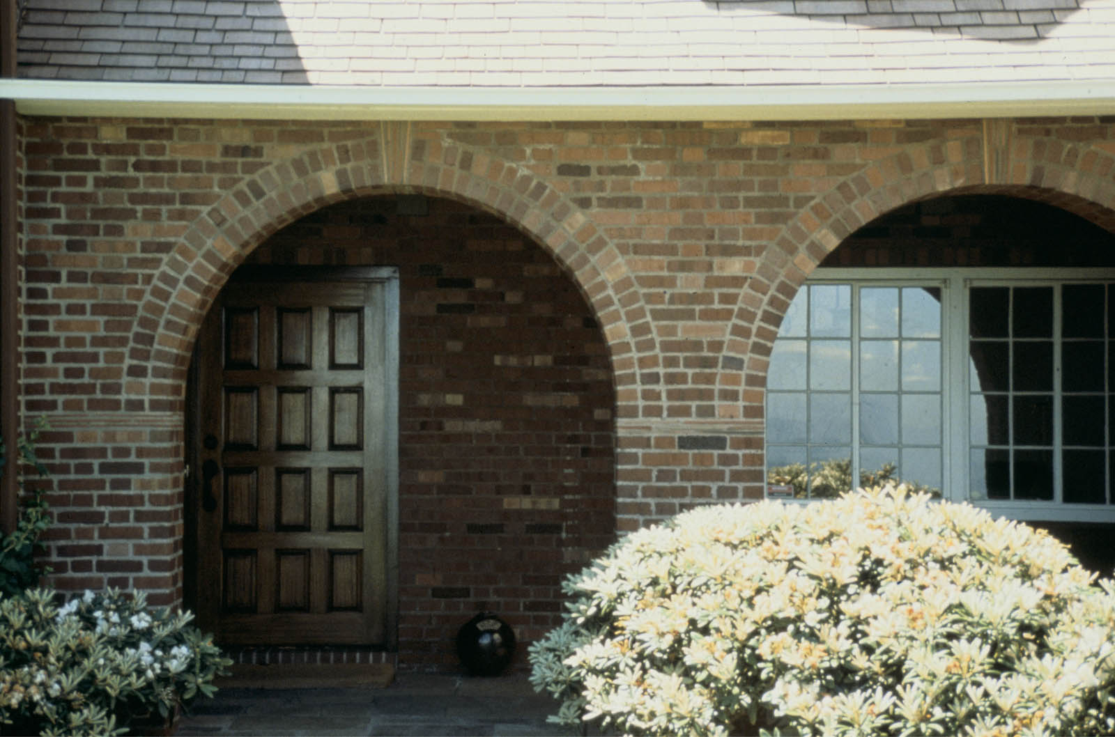 Photo by Dale Archer Photography, 1990