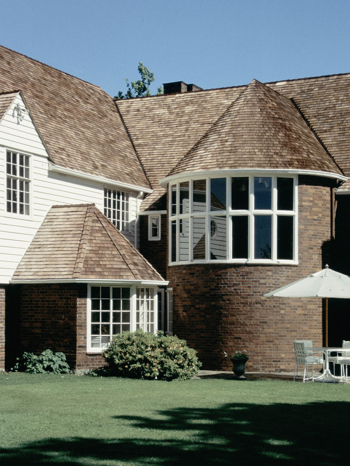 Photo by Dale Archer Photography, 1990